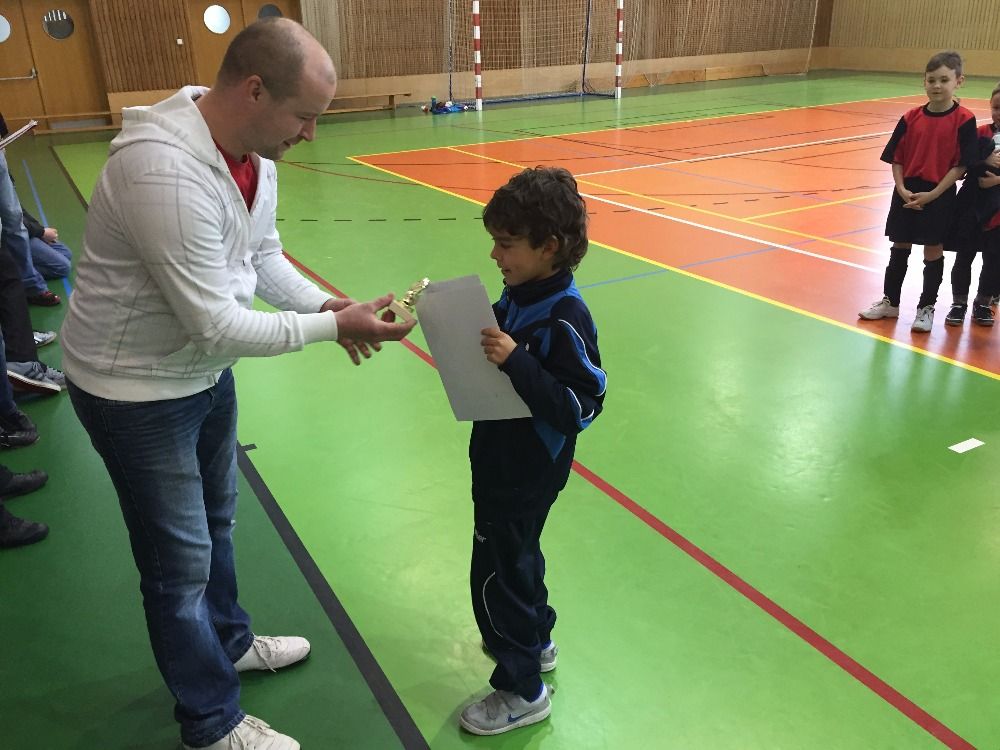 2016_fotbal_viktor_perina