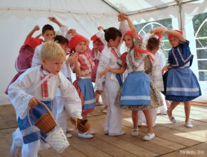 51_majove_zpivani_Z2_2016